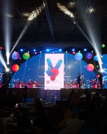 MÀN HÌNH LED - MÚA TƯƠNG TÁC - MÀN GAUZE HOLOGRAM LỄ RA MẮT YOLO