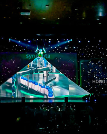 Màn hình LED quán bar là sản phẩm giúp quán thu hút khách hàng